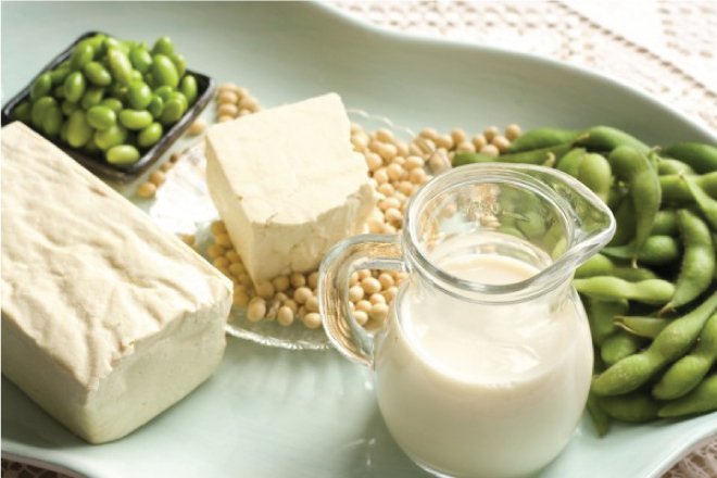 Thực phẩm không lên men như đậu hũ, sữa đậu nành không tốt cho bệnh tuyến giáp