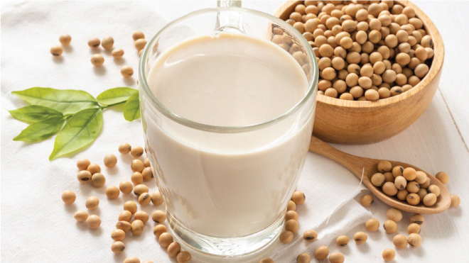 Bệnh nhân mắc bệnh tuyến giáp nên hạn chế uống sữa đậu nành
