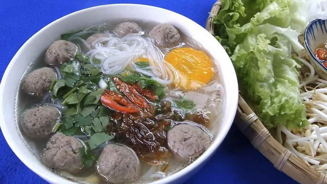Người bệnh tiểu đường nên kiểm soát khối lượng tiêu thụ sợi hủ tiếu dưới 160g/lần 