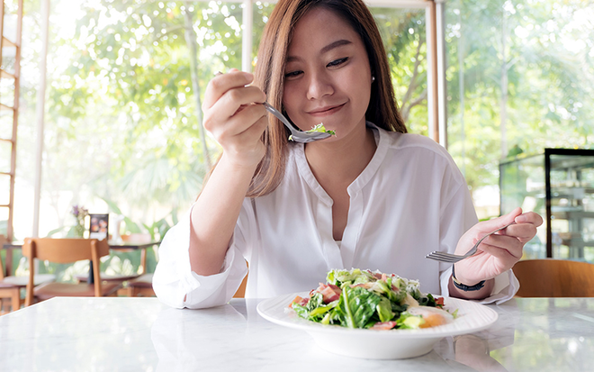 Để phòng tránh tình trạng hạ đường huyết, bạn tuyệt đối không nên bỏ bữa sáng