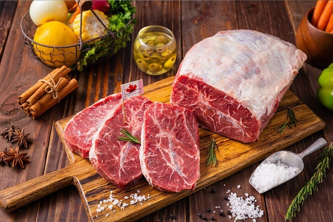 Việc bổ sung Selen từ thịt bò hỗ trợ thúc đẩy quá trình hồi phục xương gãy