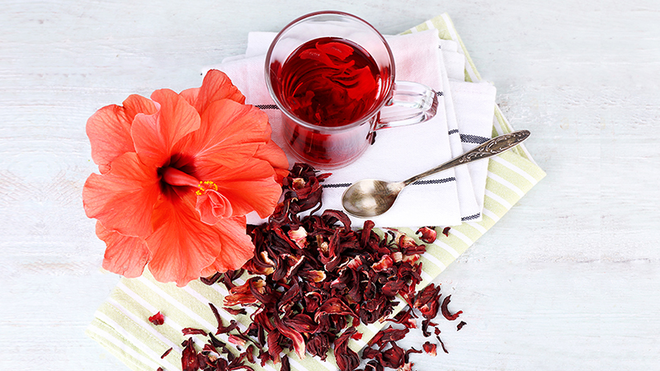 Nhờ thành phần chống oxy hóa Anthocyanin, trà hoa dâm bụt mang nhiều lợi ích cho sức khỏe tim mạch