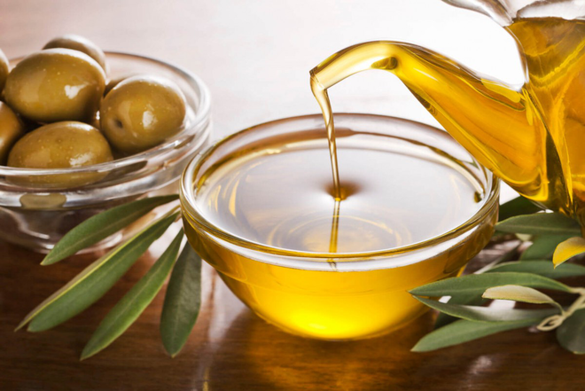 Trà lá ô-liu chứa Oleuropein và Hydroxytyrosol giúp điều hòa huyết áp