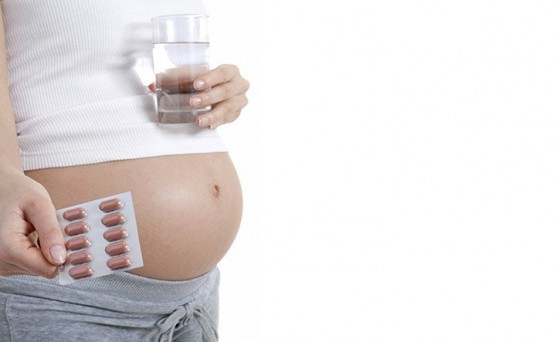 102-556x342-1 Bổ sung axit folic cho bà bầu khi nào để tránh dị tật bẩm sinh khi con sinh ra