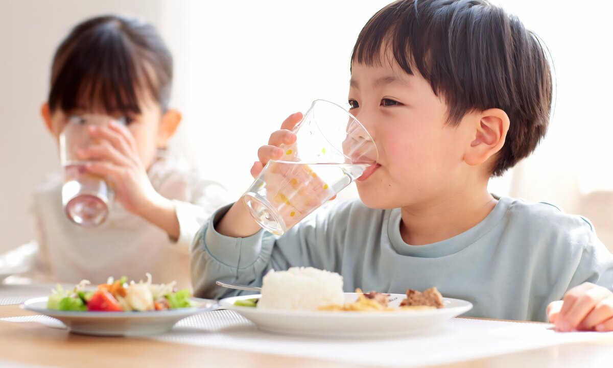 cách trị táo bón cho trẻ