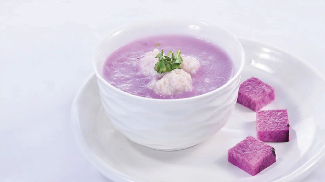 Canh khoai mỡ thịt băm phù hợp cho người già răng yếu