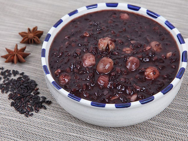 chao-do-den-cho-nguoi-gia-sau-om Cháo đỗ đen cho người già sau ốm