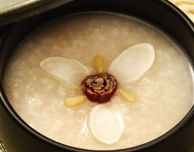 nguoi-gia-nen-an-chao-nhan-sam Người già sau ốm nên ăn cháo nhân sâm