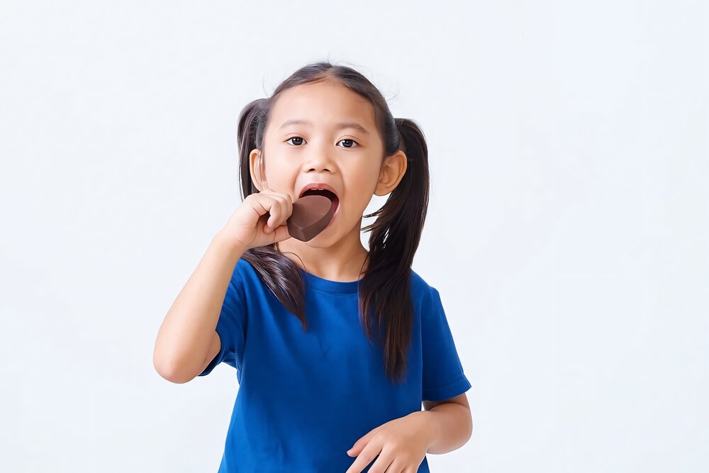 trẻ bị ho kiêng ăn gì