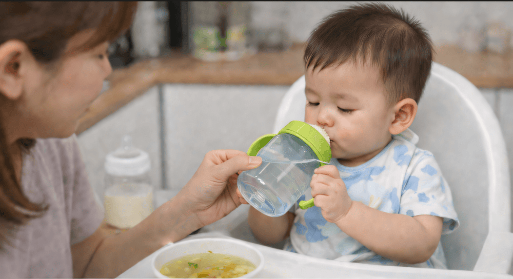 bé ăn dặm bị táo bón