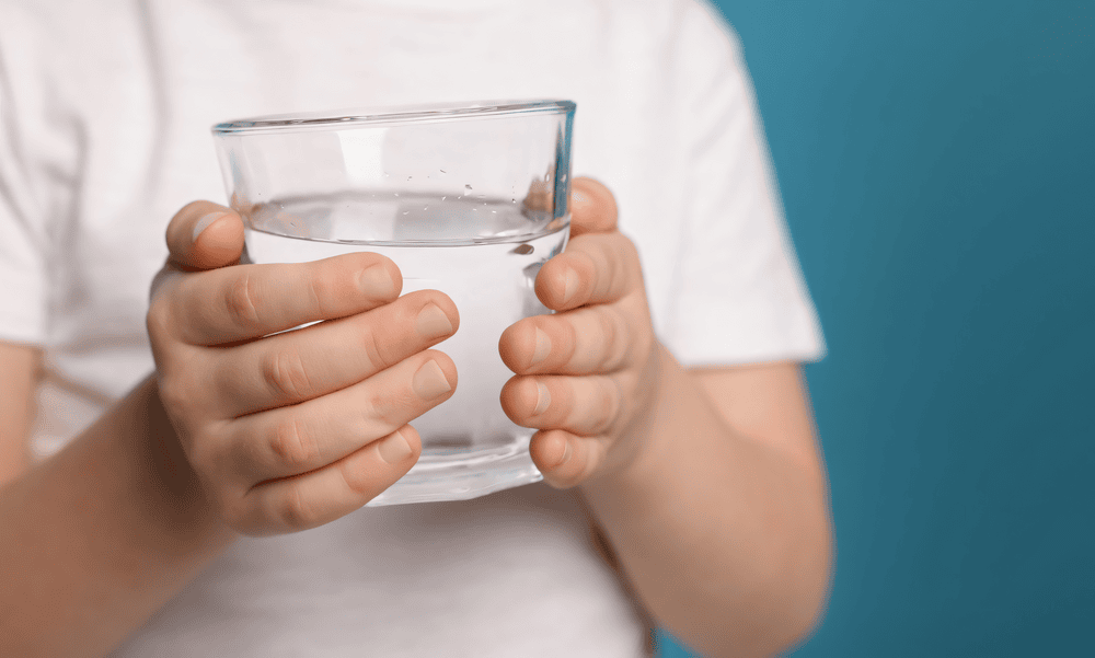 bé ăn dặm bị táo bón