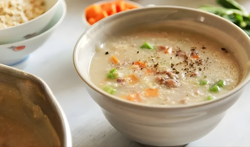 những món cháo giúp bé mau tăng cân