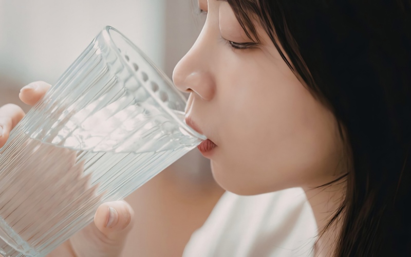 đầy bụng khó tiêu nên làm gì
